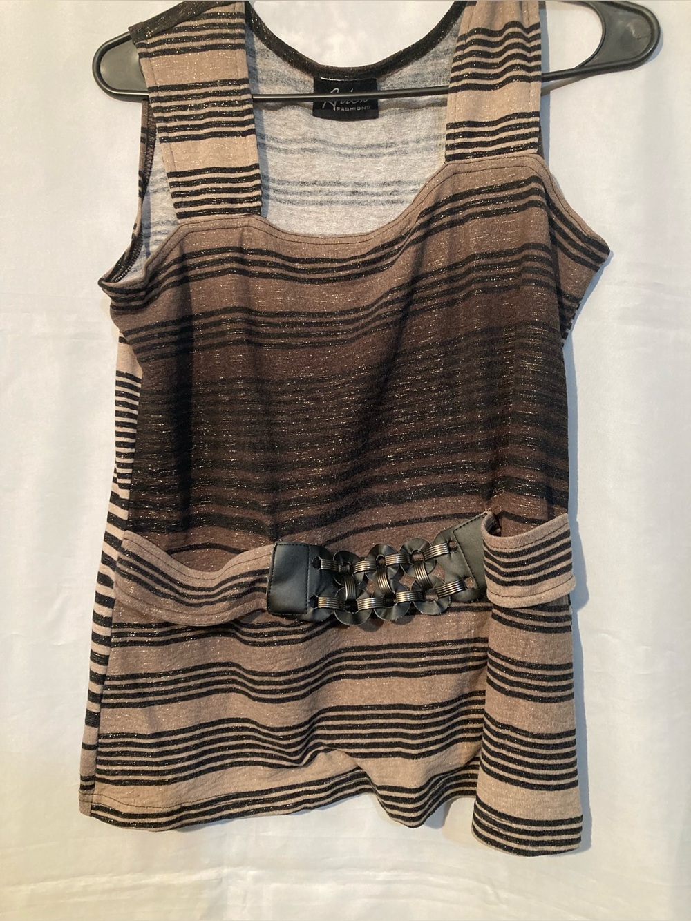 🖤4/$10 Apostrophe Beige & Black Striped Sleeveless Top with Waist Detail